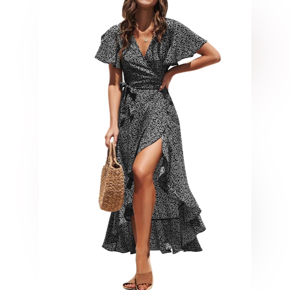 Black and white wrap dress - Picture 5 of 16